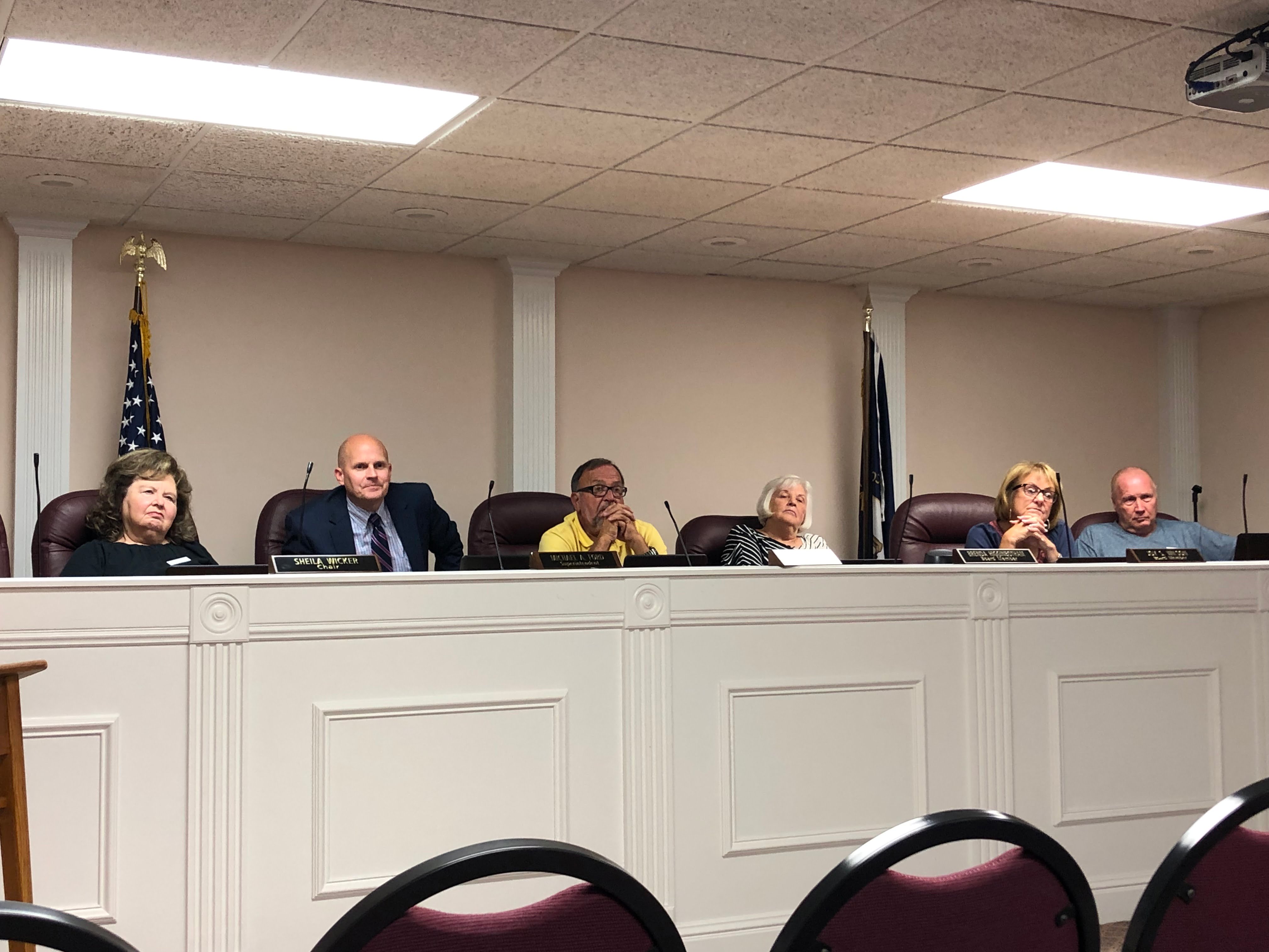 School Board Met Last Evening | Laker Country 104.9 FM WJRS